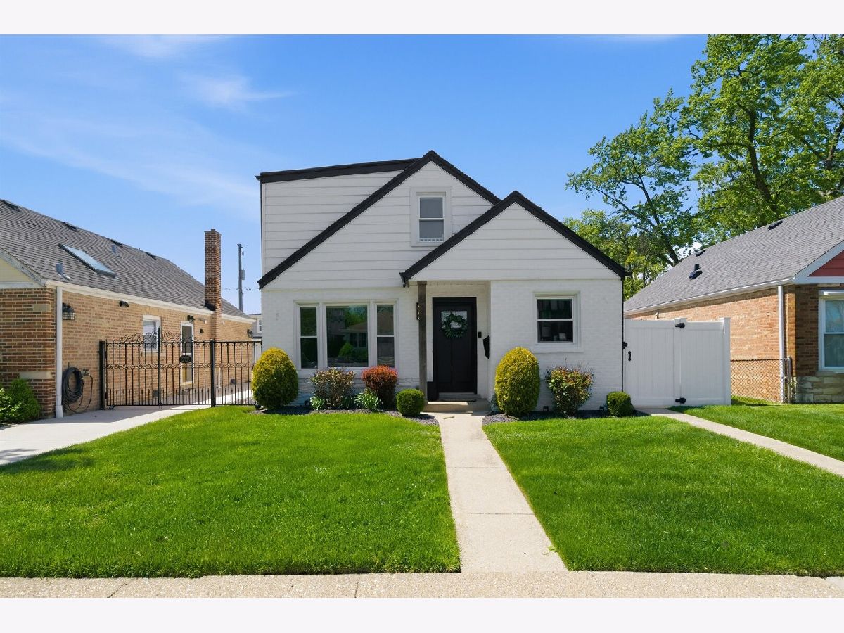  For Sale Chicago Illinois, 5204 Oak Park Avenue