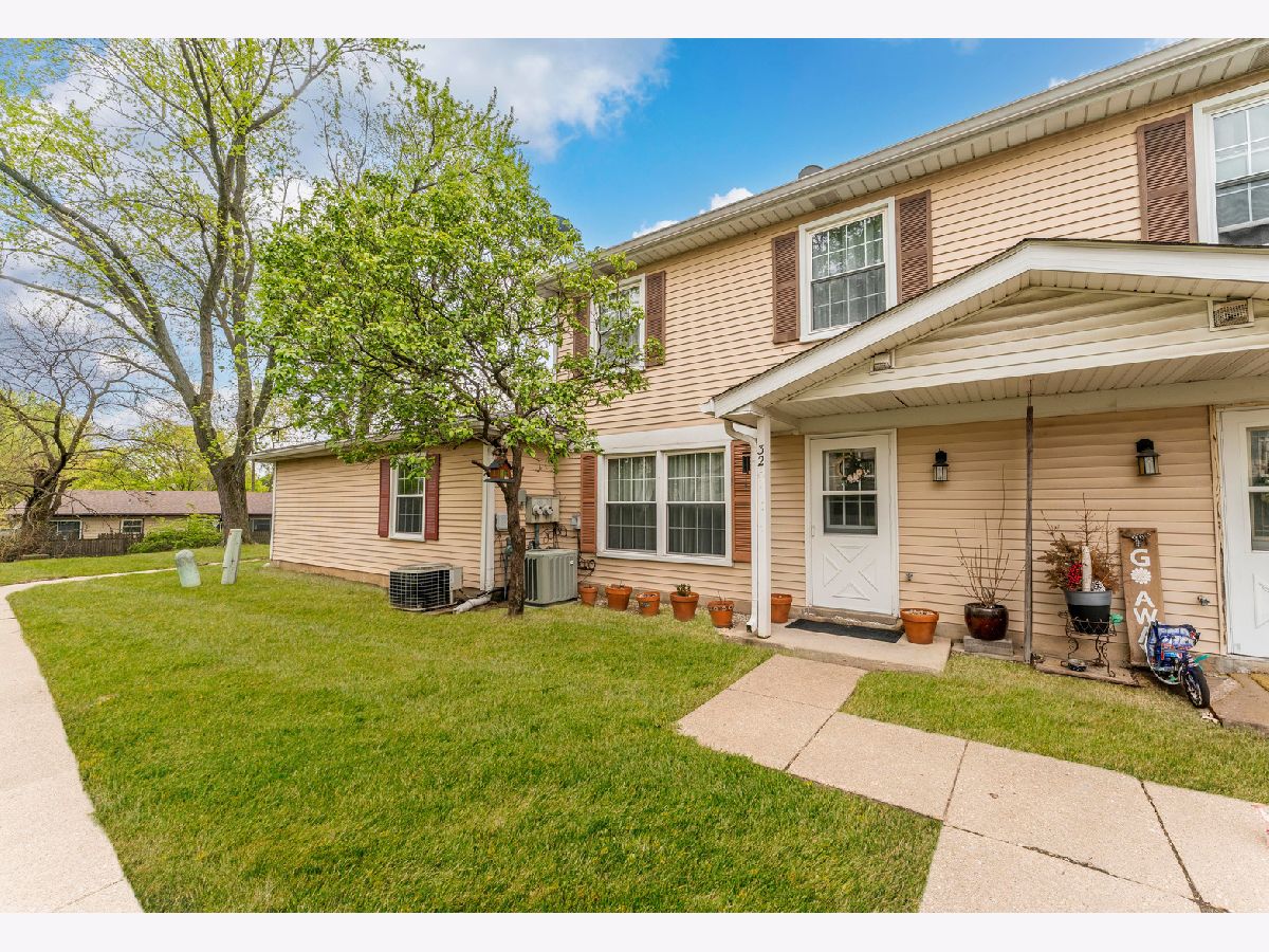  Sold Bolingbrook Illinois, 32 Wildwood Lane G