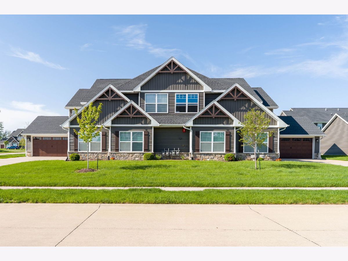  Sold Bettendorf Iowa, 2940 Mary Leigh