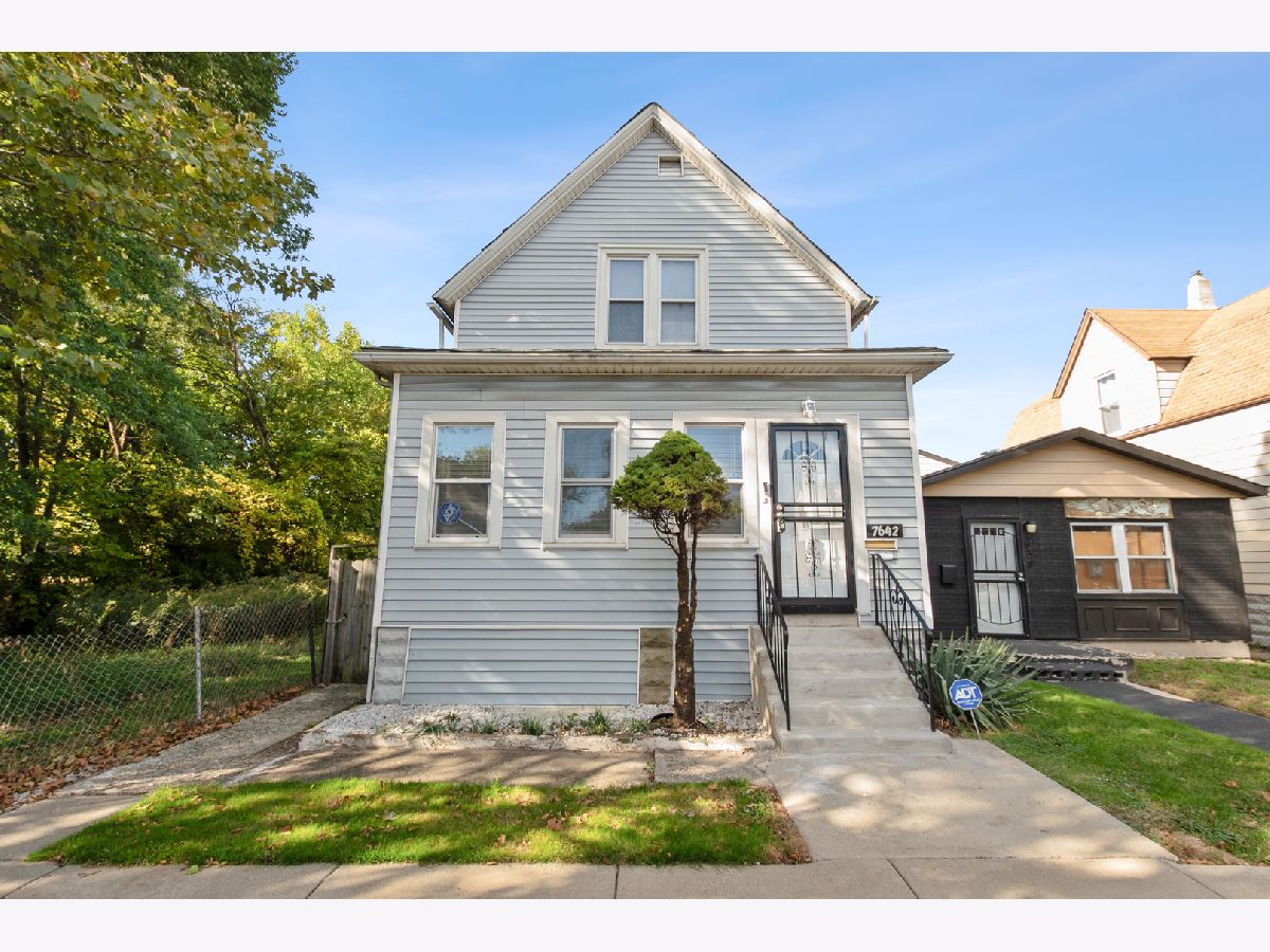  For Sale Chicago Illinois, 7642 Dante Avenue