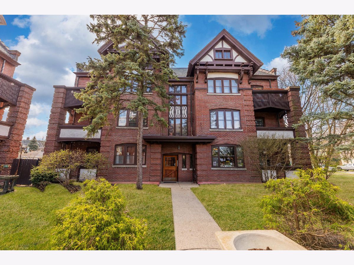 For Sale Oak Park Illinois, 116 East Avenue