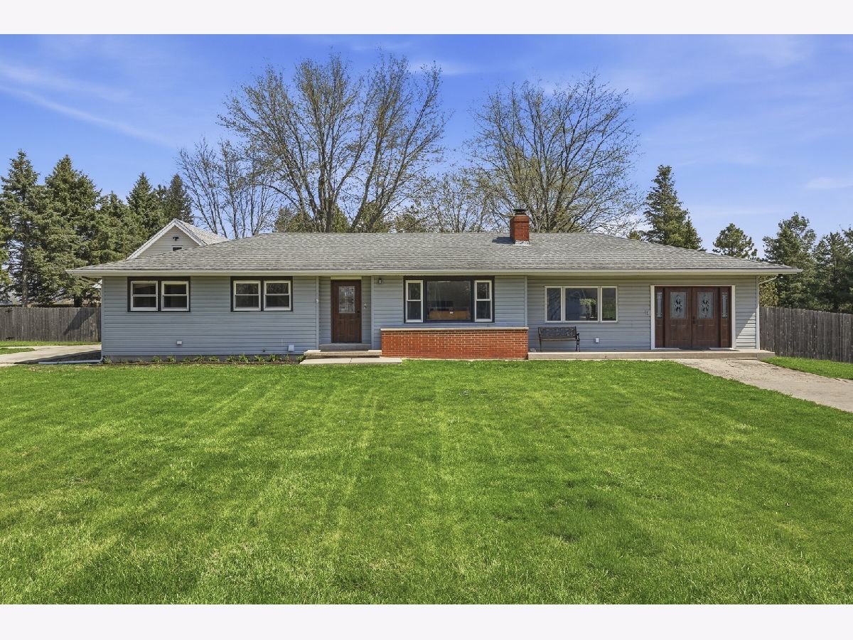  For Sale Sycamore Illinois, 1818 Brickville Road