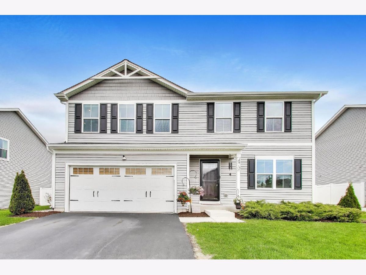 Homes & Condos & Townhomes For Sale Prairie Ridge Hampshire Illinois, 470 Meadowdale Circle