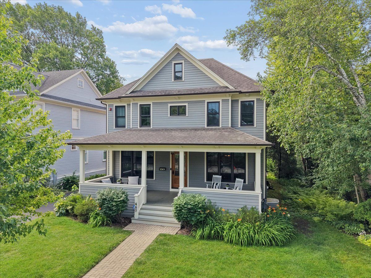  For Sale Libertyville Illinois, 407 Mckinley Avenue