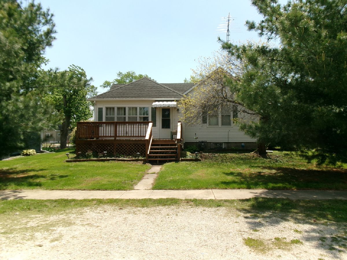  For Sale Martinton Illinois, 305 Thomas Street