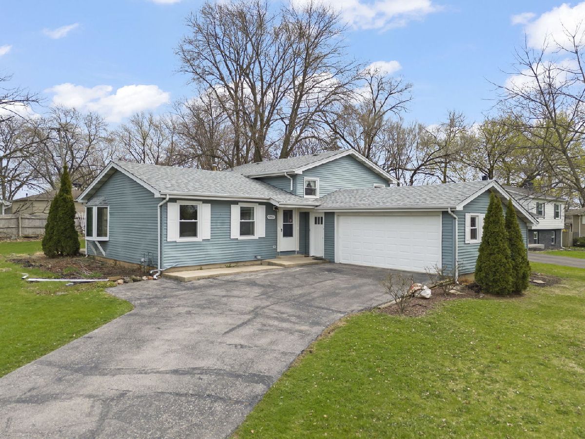  For Sale Downers Grove Illinois, 6065 Chase Avenue