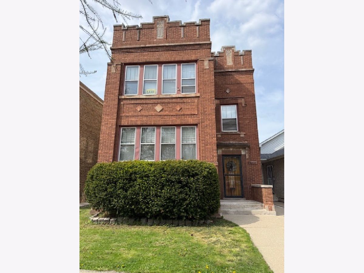  For Sale Chicago Illinois, 5428 Cornelia Avenue