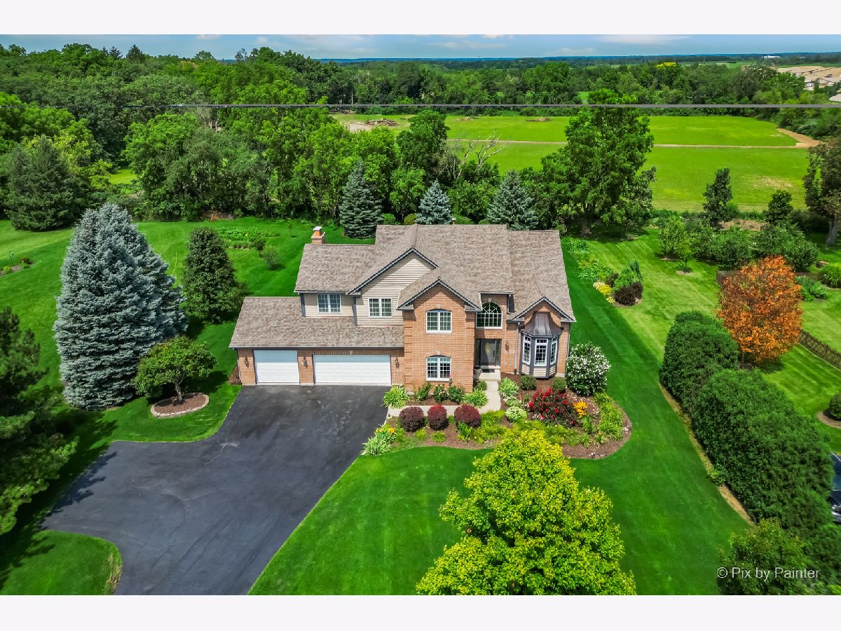  For Sale Mchenry Illinois, 7400 Burning Tree Drive