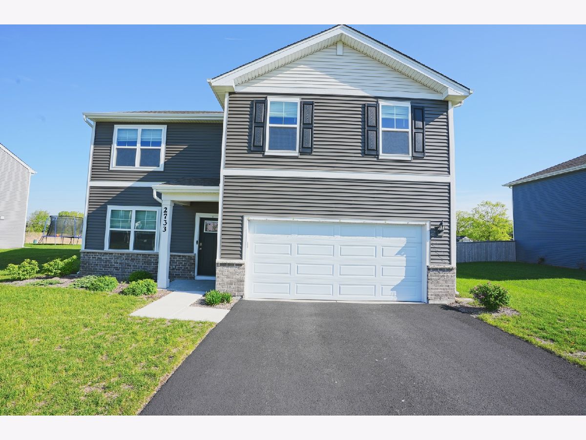 Homes & Townhomes Rented Grande Reserve Yorkville Illinois, 2733 Berrywood