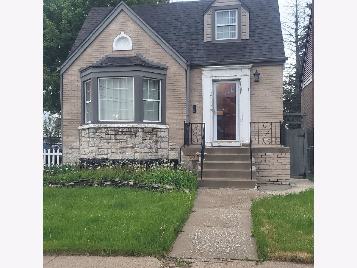 For Sale Chicago Illinois, 2365 Rutherford Avenue