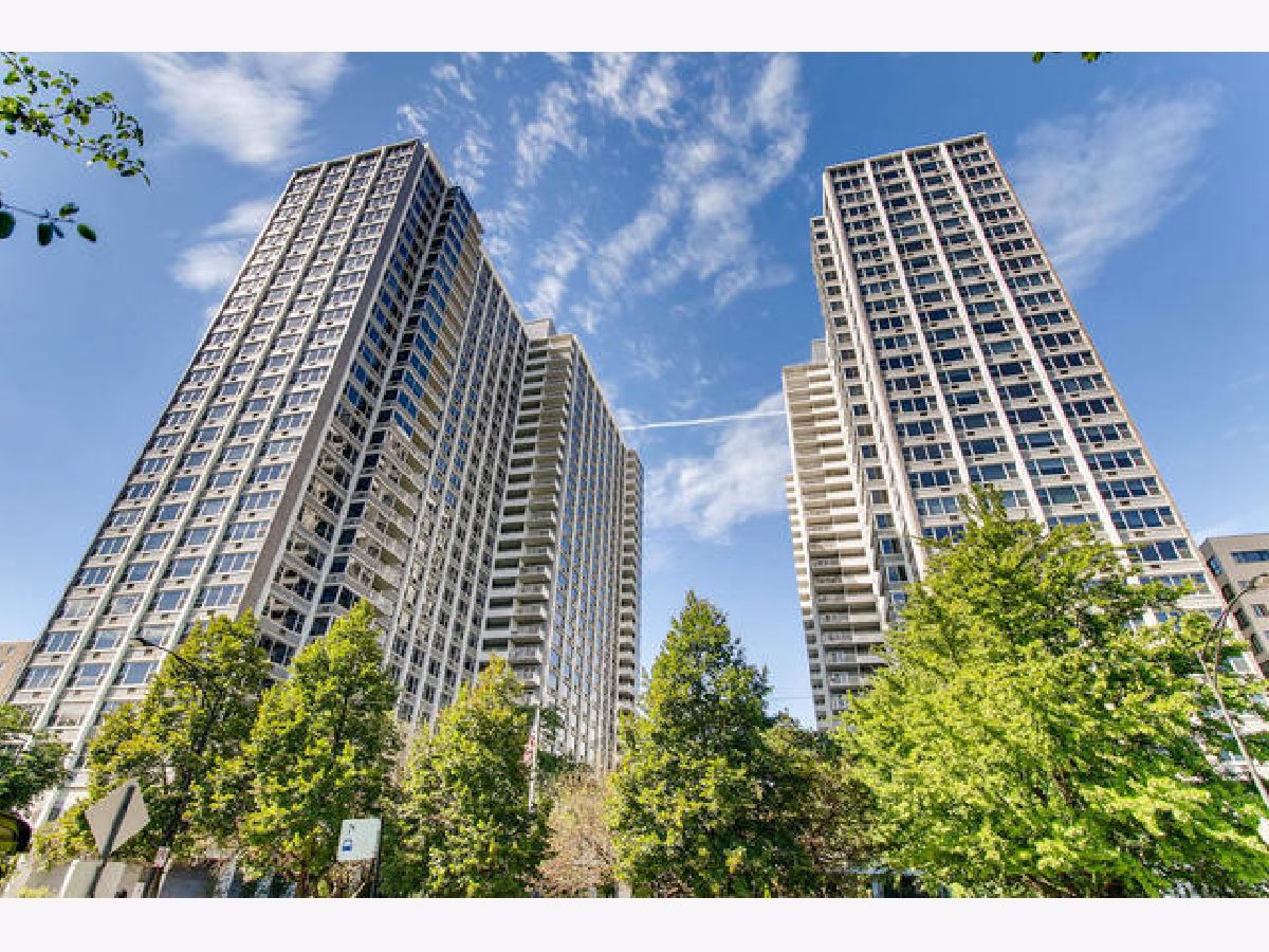 Condominiums For Rent Imperial Towers Chicago Illinois, 4250 Marine