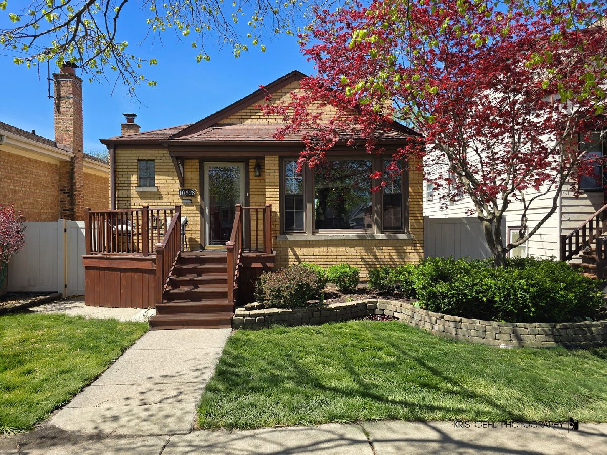  For Sale Chicago Illinois, 10928 Albany Avenue