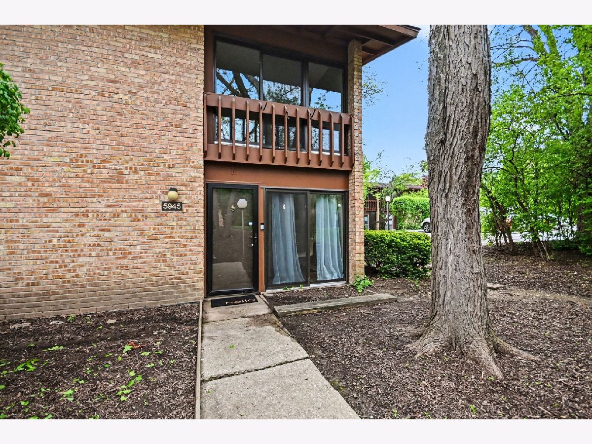  For Sale Lisle Illinois, 5945 Meadow Drive