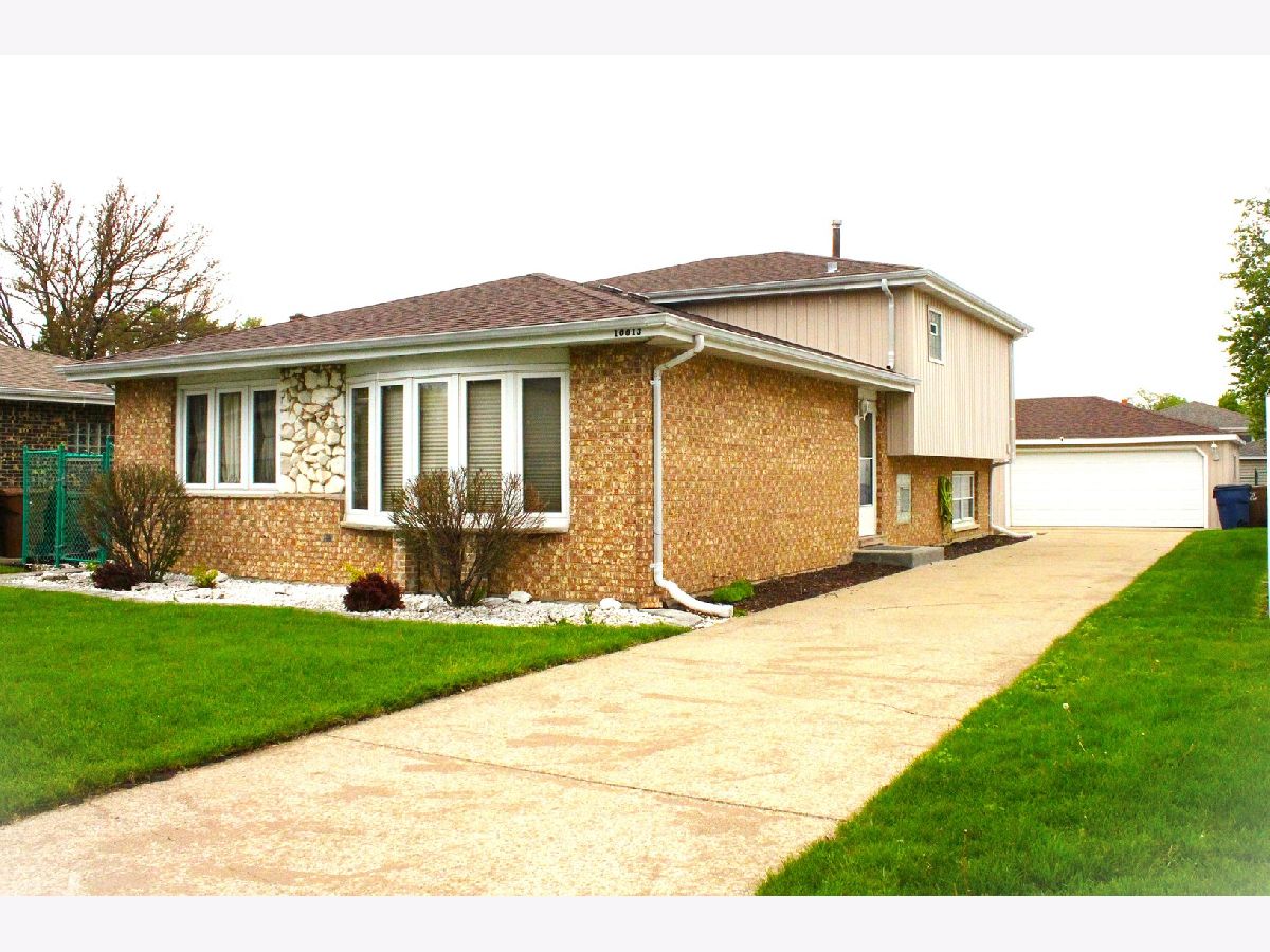  For Sale Oak Lawn Illinois, 10013 Menard Avenue
