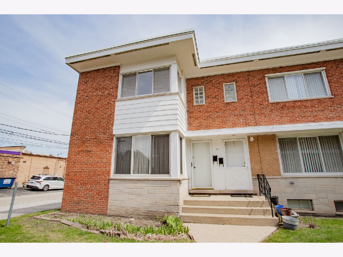  For Rent Skokie Illinois, 4852 Carol