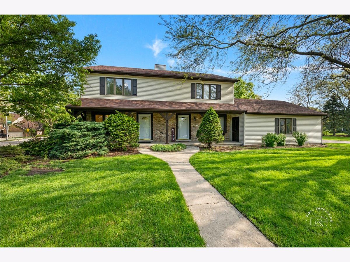  Rented Naperville Illinois, 751 Monticello