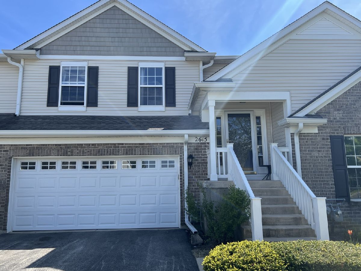 Townhomes & Condos For Rent Canterbury Place Algonquin Illinois