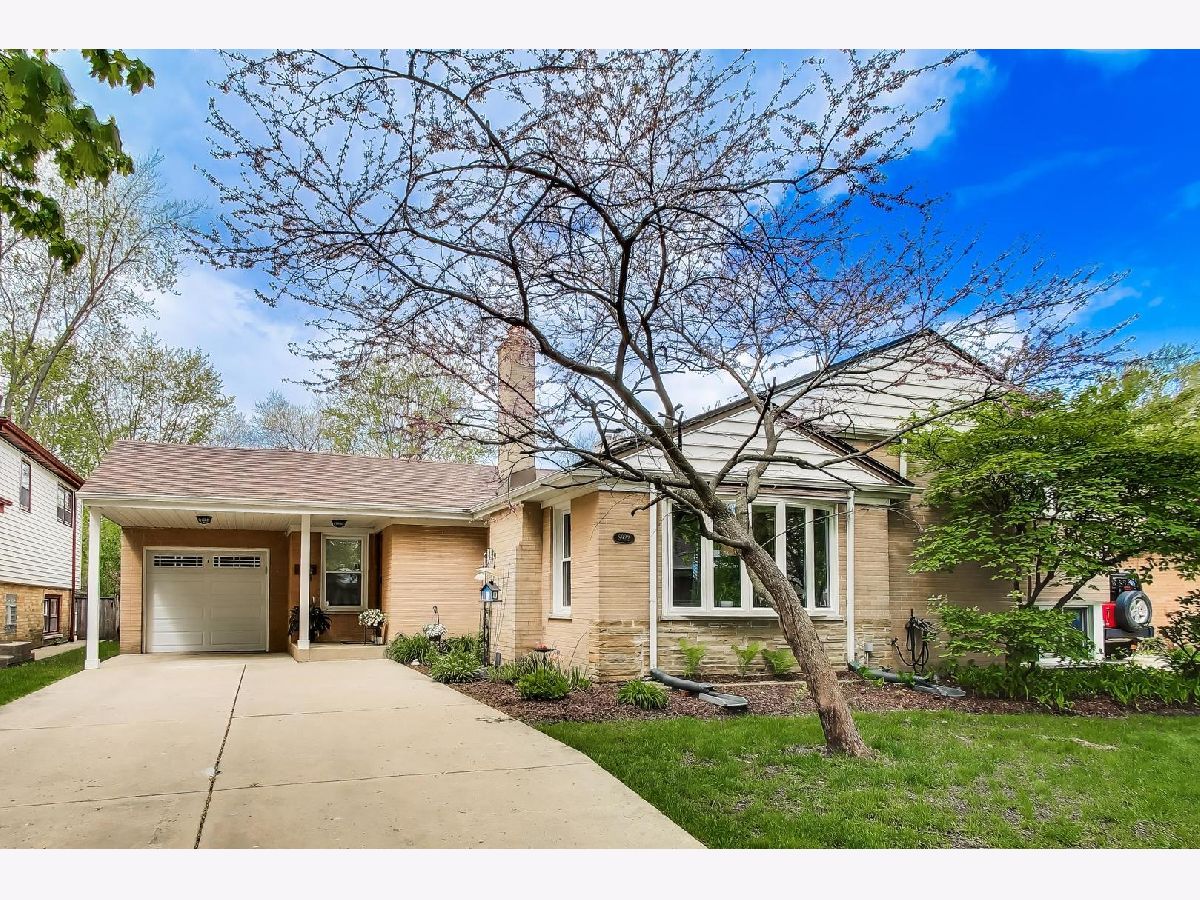  For Sale Evanston Illinois, 8922 Ewing Avenue