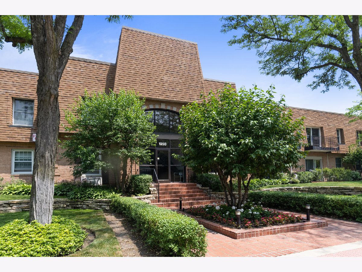  For Rent Highland Park Illinois, 1250 Park