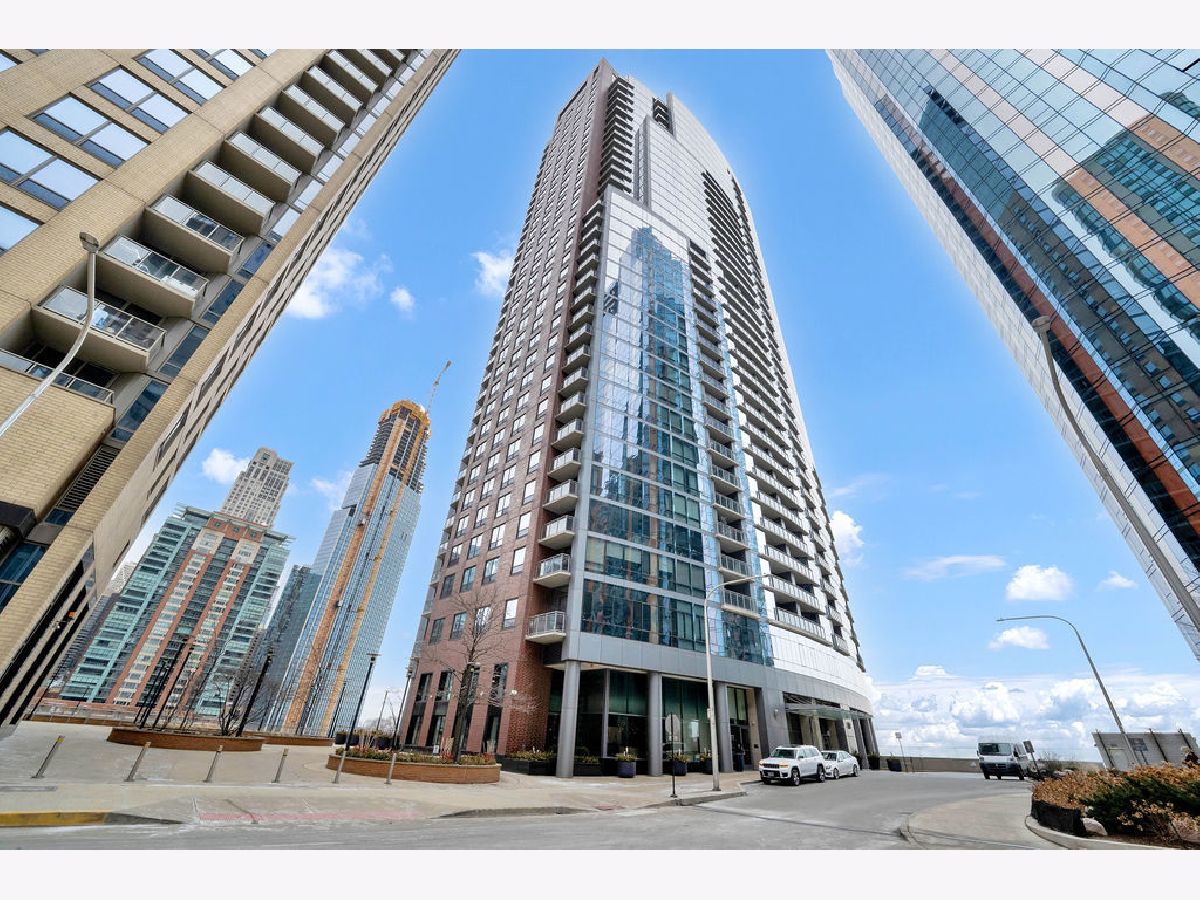  Rented Chicago Illinois, 450 Waterside