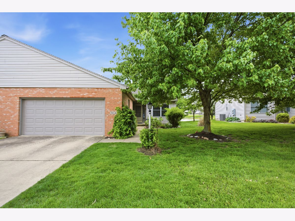  For Sale Savoy Illinois, 709 Sunflower Street