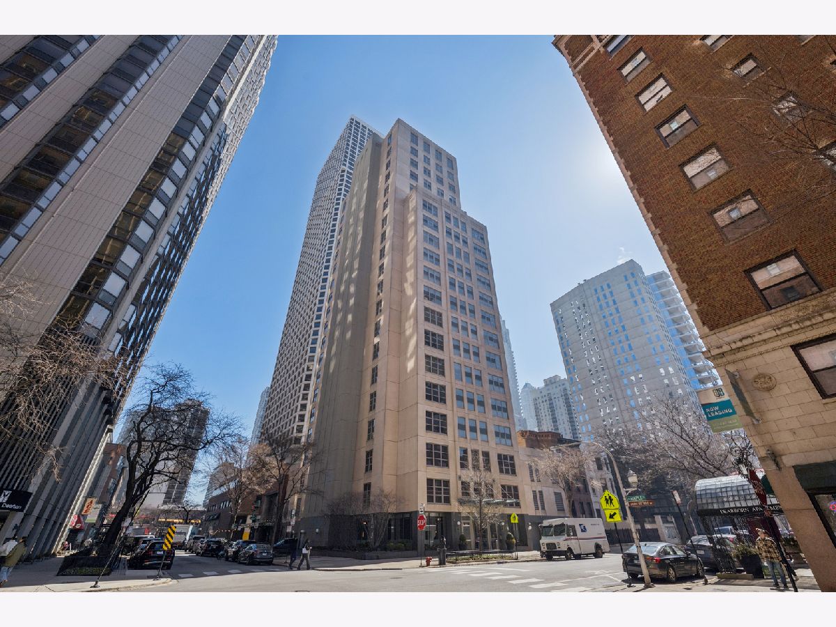 Condominiums Sold Maple Tower Chicago Illinois, 1035 Dearborn