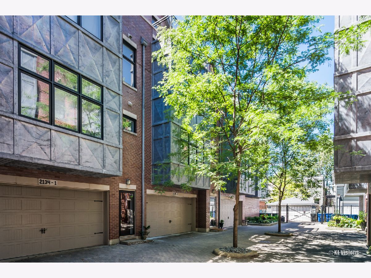  For Sale Chicago Illinois, 2134 Irving Park Road