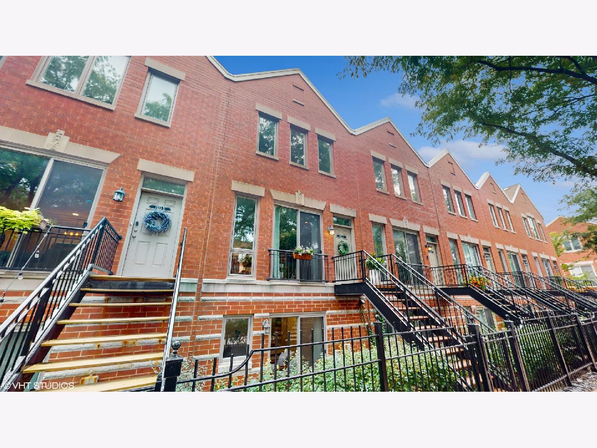 Townhomes For Sale Henderson Square Chicago Illinois, 1523 Henderson Street