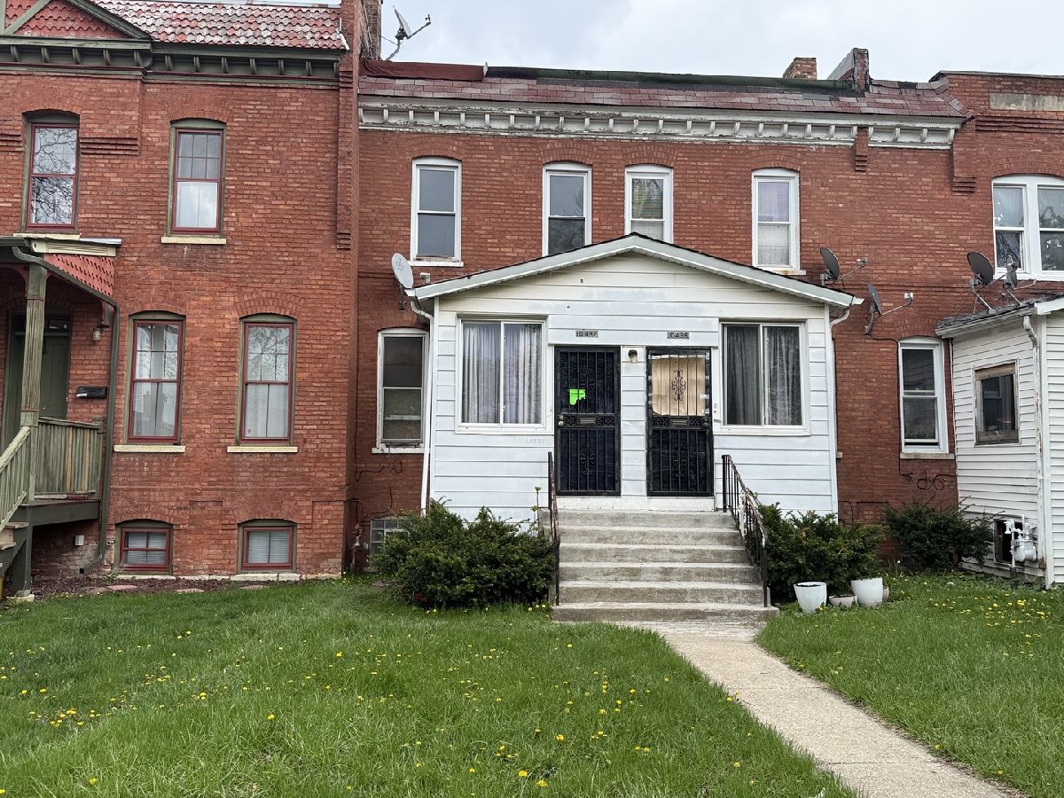  For Sale Chicago Illinois, 10437 Corliss Avenue