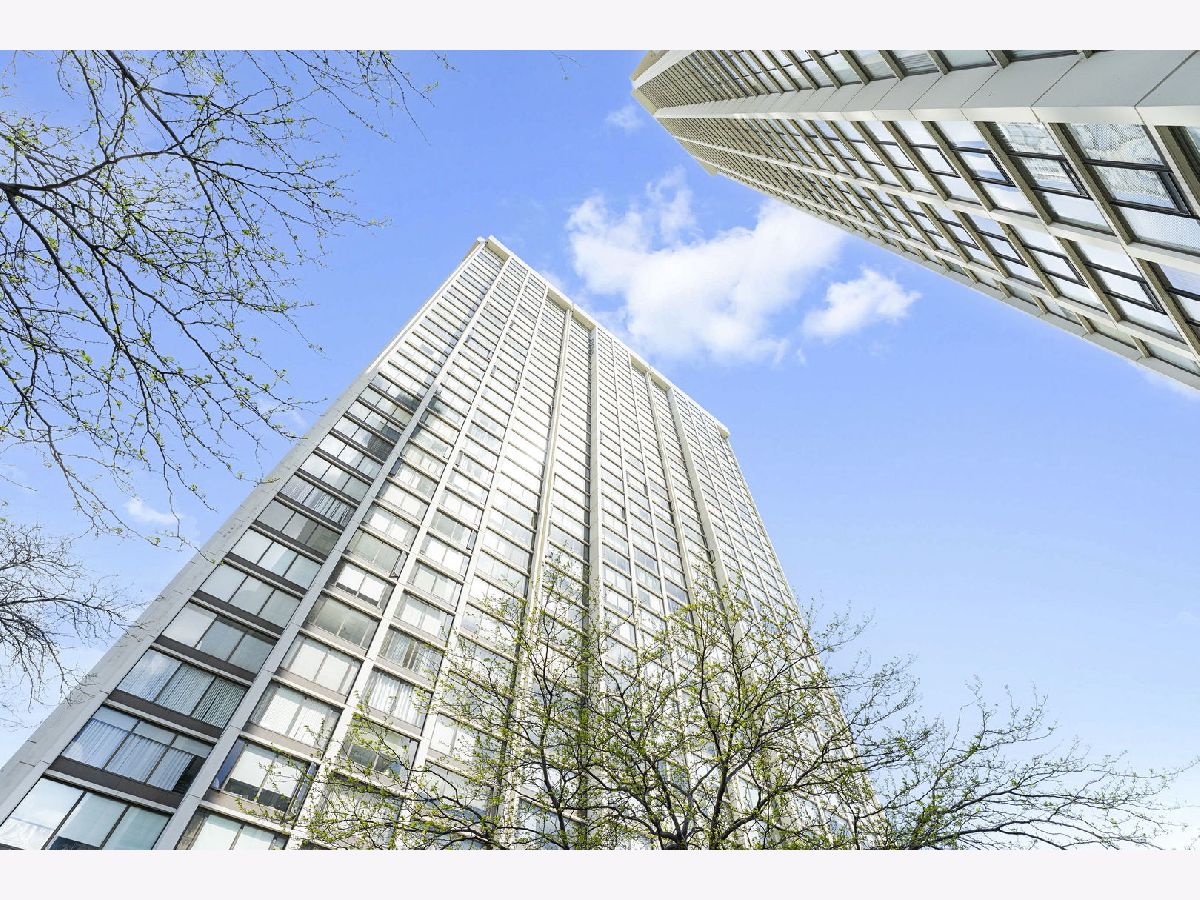 Condominiums For Sale Edgewater Plaza Chicago Illinois, 5455 Sheridan Road