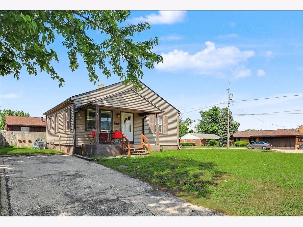  For Sale Pekin Illinois, 1521 Fisher Street
