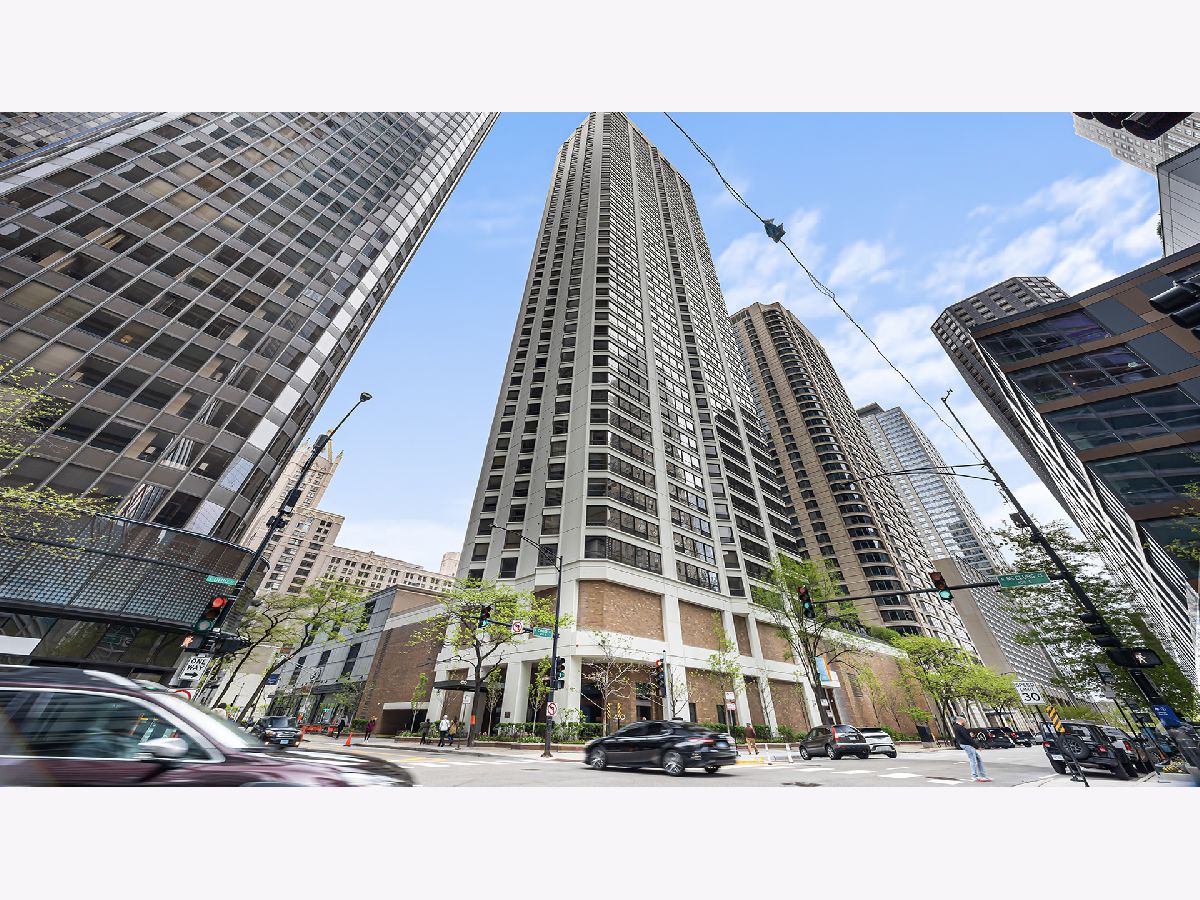  For Sale Chicago Illinois, 400 Ohio Street