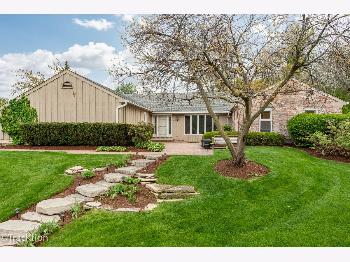  For Sale Downers Grove Illinois, 1401 Golden Bell Court