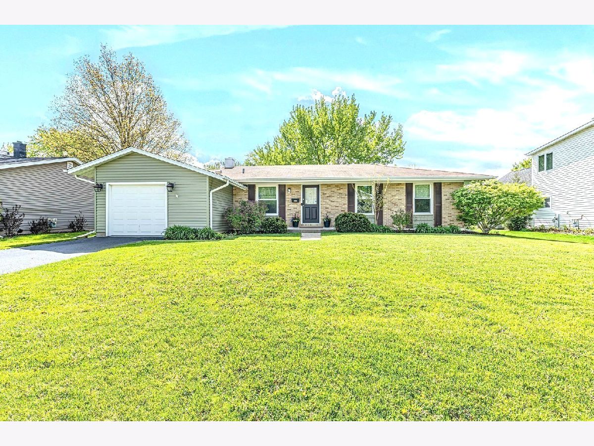  For Sale Hoffman Estates Illinois, 3755 Lexington Drive