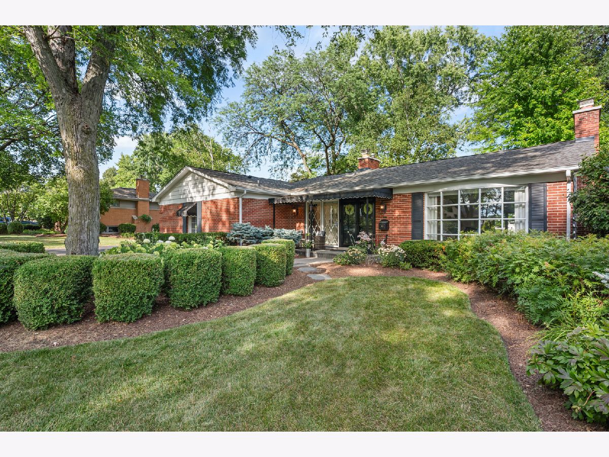  For Sale Geneva Illinois, 301 Willow Lane