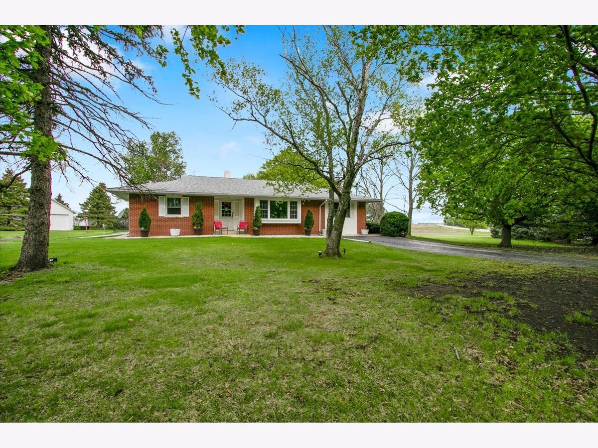  For Sale Minooka Illinois, 12495 Grove Road