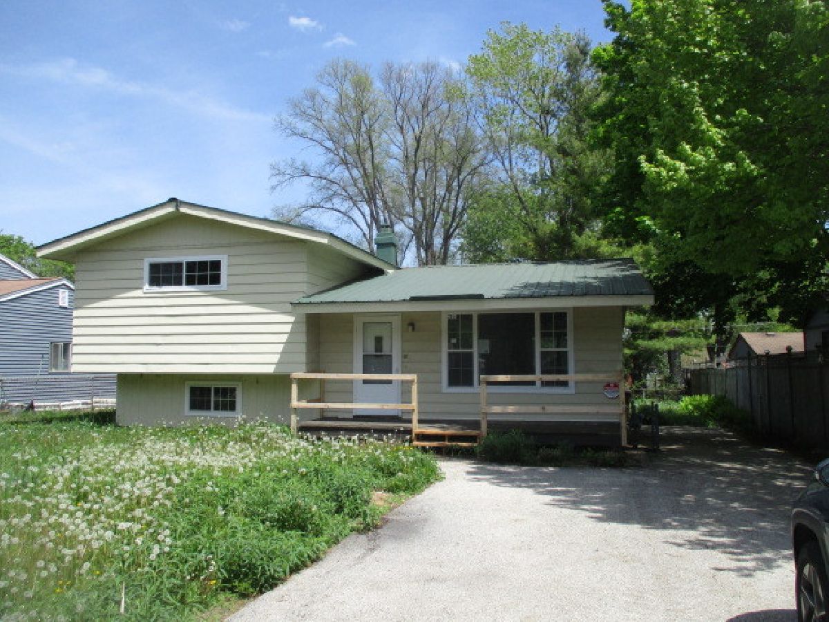 Homes For Sale Platt De Marce Crystal Lake Illinois, 7514 Pingree Road