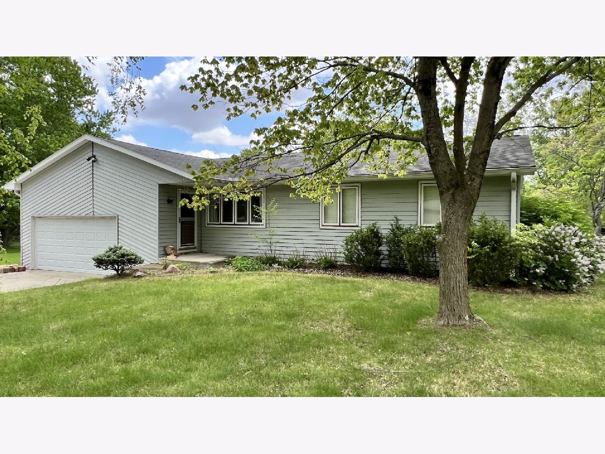  For Sale Mahomet Illinois, 1207 Dianne Lane