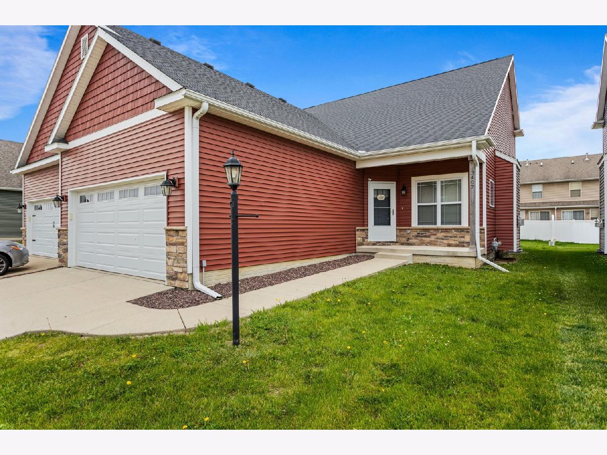 Condominiums & Homes For Sale Boulder Ridge Champaign Illinois, 3407 Boulder Ridge Drive