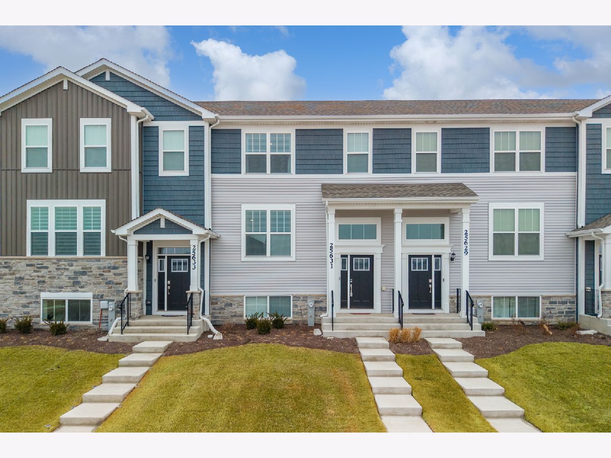 Condos & Townhomes For Rent Autumn Glen Plainfield Illinois, 25631 Wakefield