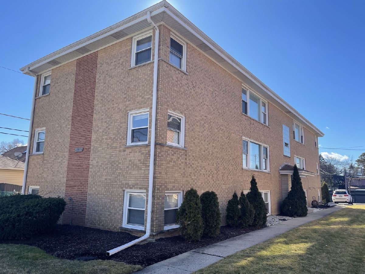  For Rent Niles Illinois, 6910 Rosemary