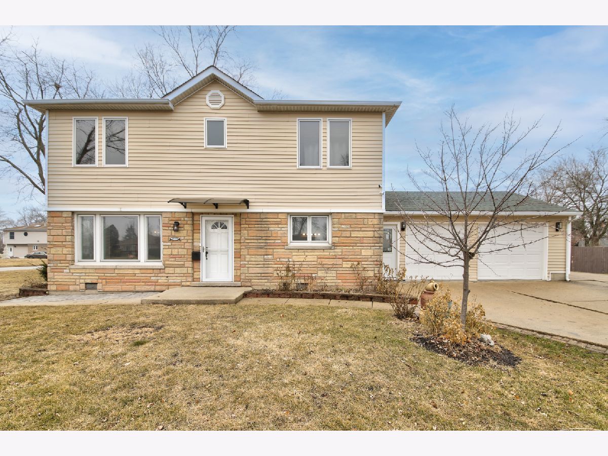 For Sale Des Plaines Illinois, 2659 Eisenhower Drive