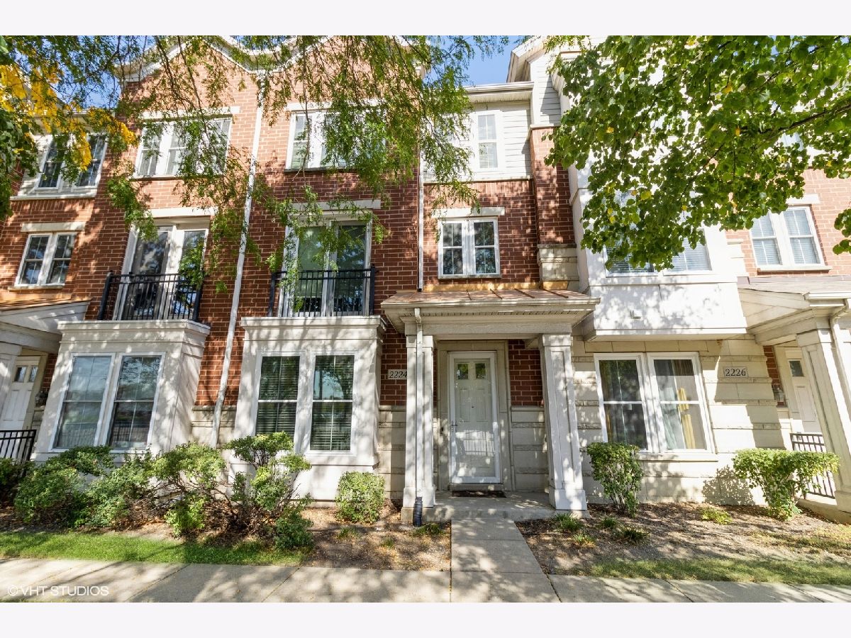 Townhomes Rented Arlington Reserve Arlington Heights Illinois, 2224 Crambourne