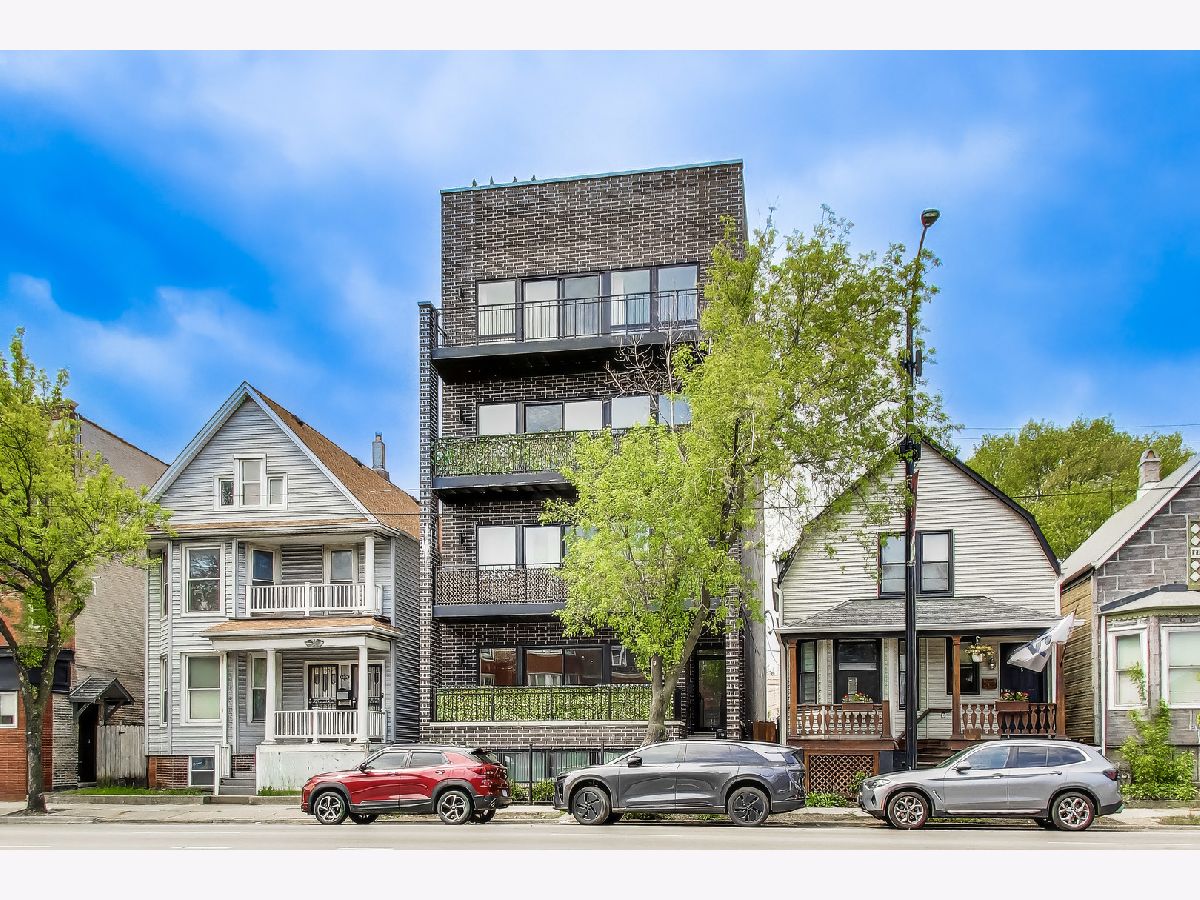  For Sale Chicago Illinois, 5042 Western Avenue