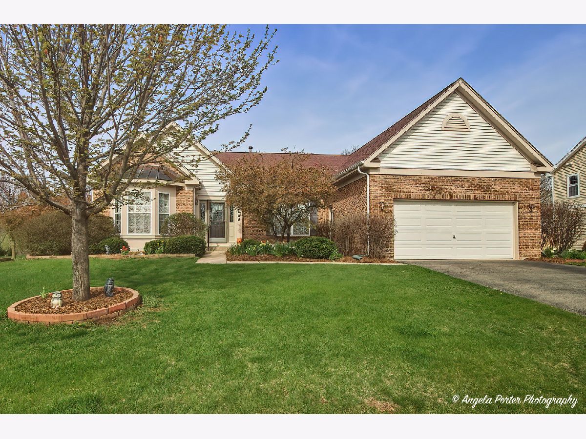  Sold Johnsburg Illinois, 2605 Parker
