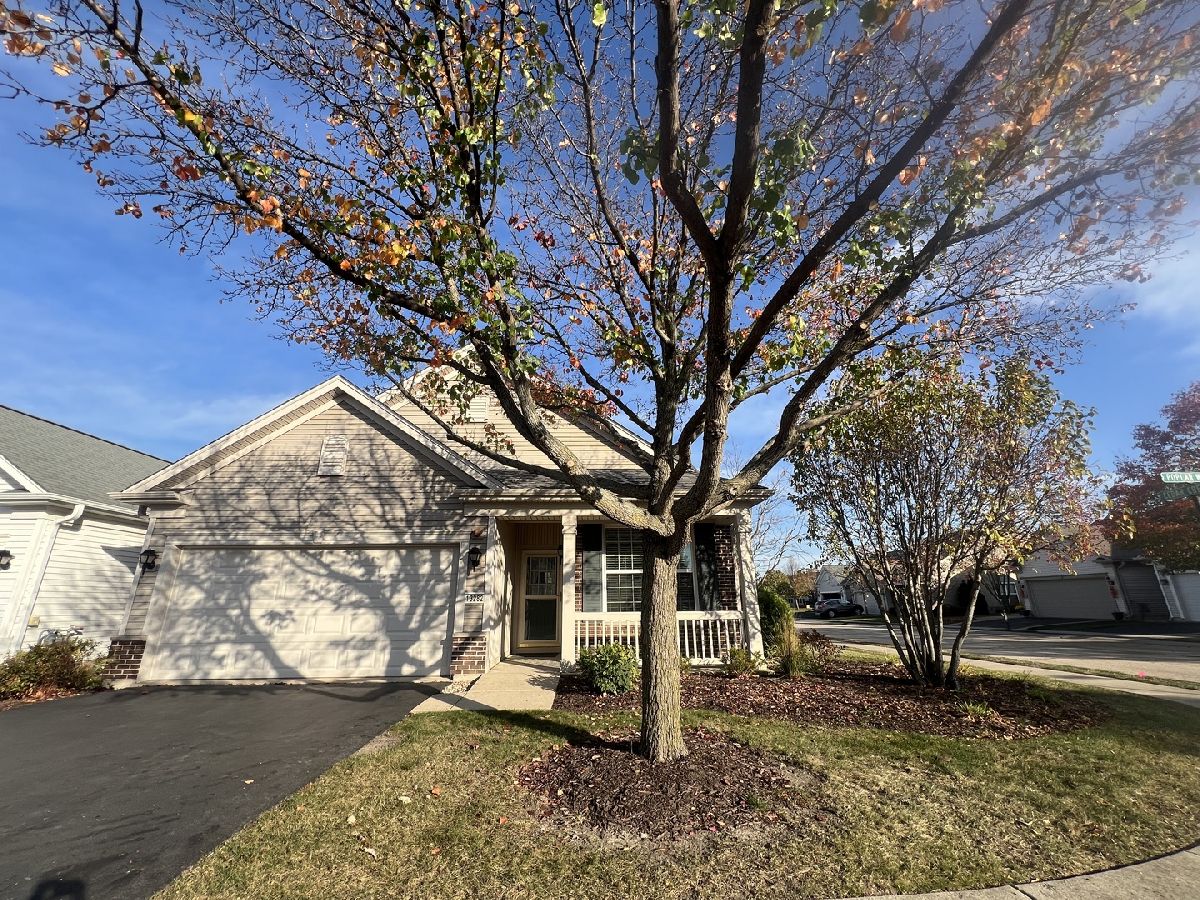 Homes & Townhomes & Condos For Rent Del Webb Sun City Huntley Illinois, 13282 Poplar
