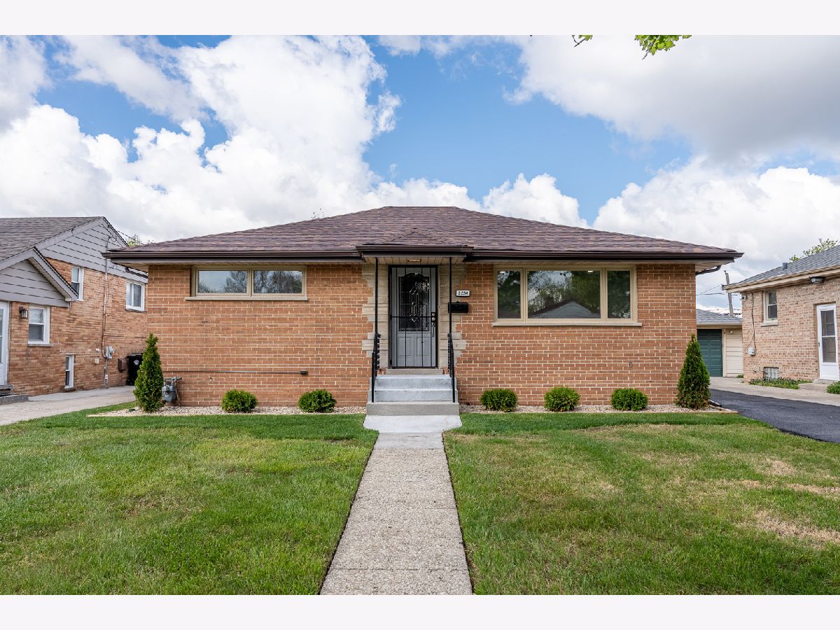  For Sale Broadview Illinois, 2234 18th Avenue