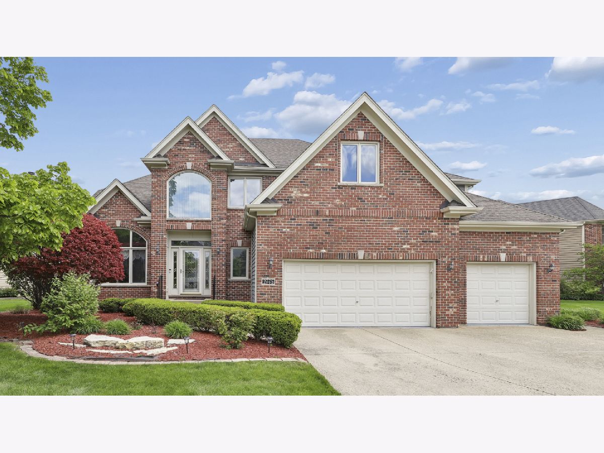 Homes & Townhomes For Sale Ginger Woods Aurora Illinois, 2775 Ginger Woods Drive