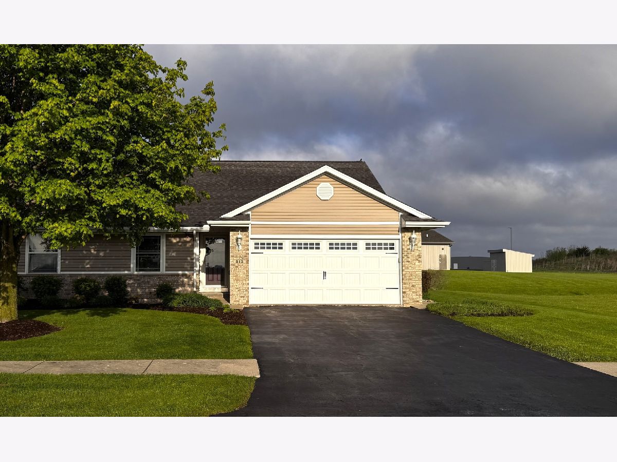  Sold Winnebago Illinois, 512 Thomas