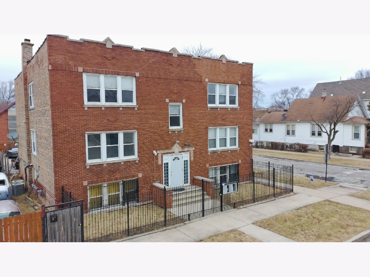  For Sale Chicago Illinois, 4900 Hubbard Street